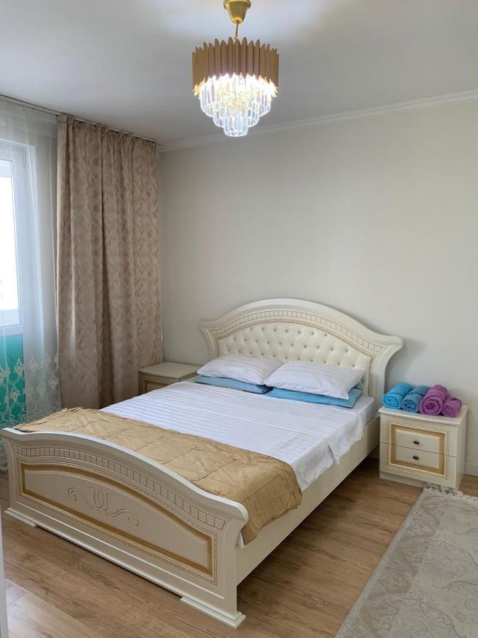 Apartment In Almaty Ngoại thất bức ảnh